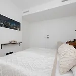 Towarowa Towers With Parking & Ac By Renters Prestige Warszawa