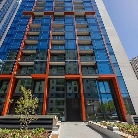 Towarowa Tower With Parking & Ac By Renters Prestige Lägenhet Warszawa