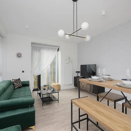 Towarowa Towers With Parking & Ac By Renters Prestige דירה ורשה