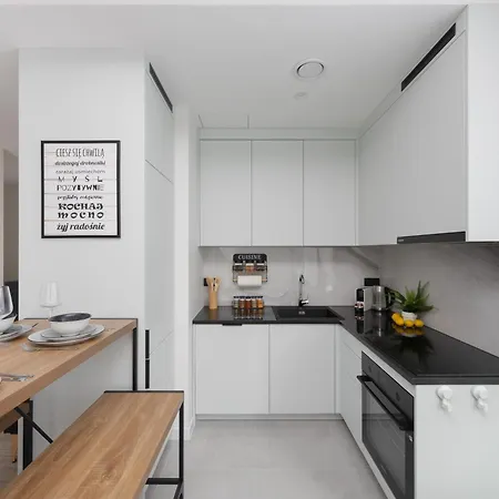 Towarowa Tower With Parking & Ac By Renters Prestige *