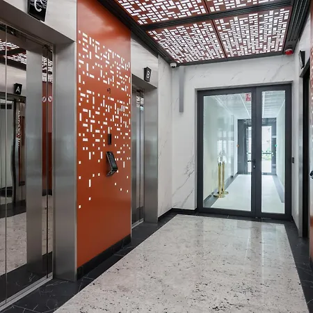 Towarowa Towers With Parking & Ac By Renters Prestige Apartment Warsaw