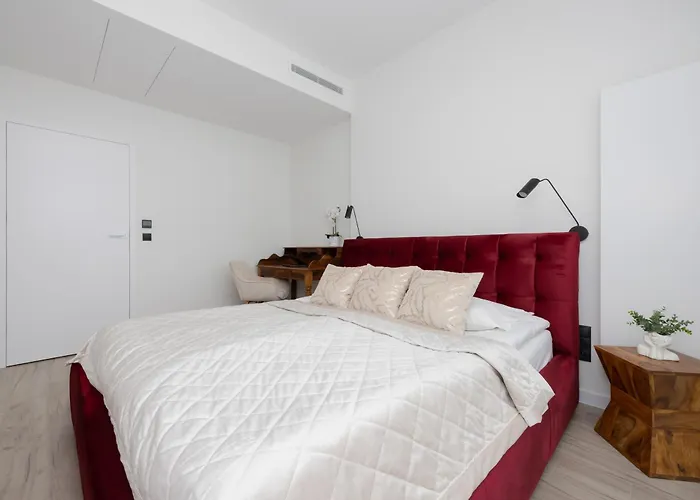 Towarowa Towers With Parking & Ac By Renters Prestige Warsaw