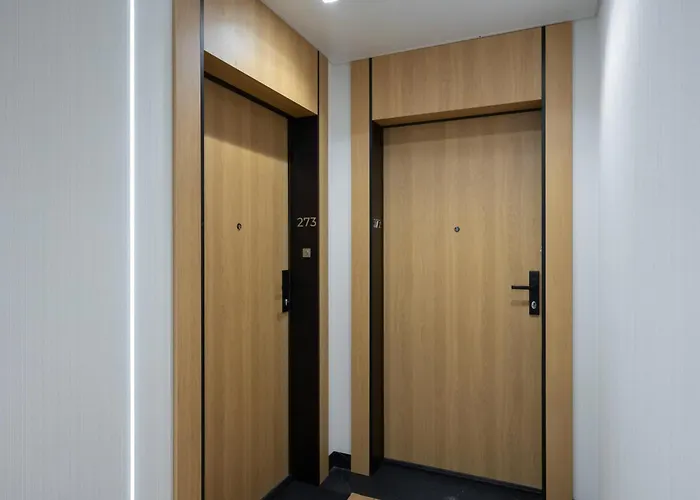 Towarowa Towers With Parking & Ac By Renters Prestige Warsaw